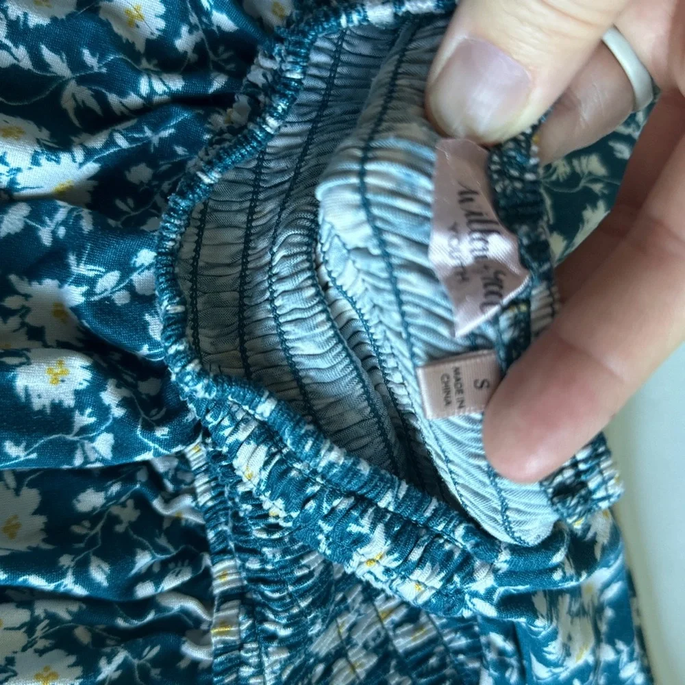 Willow & Root Floral Smocked Top